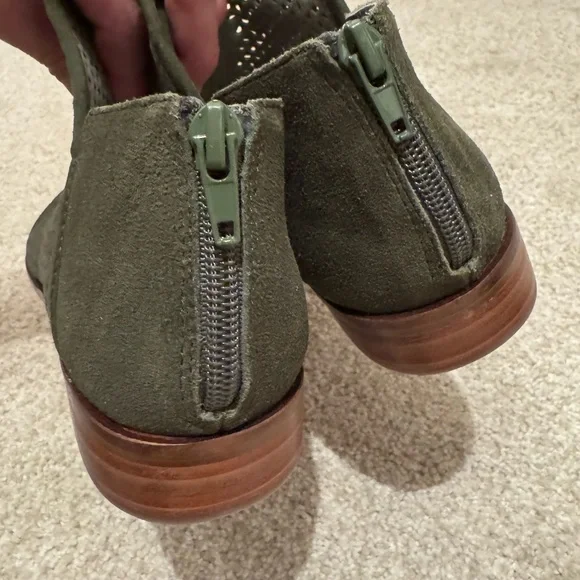 Kelsi Dagger Green Booties women’s size 8 - Picture 6 of 7